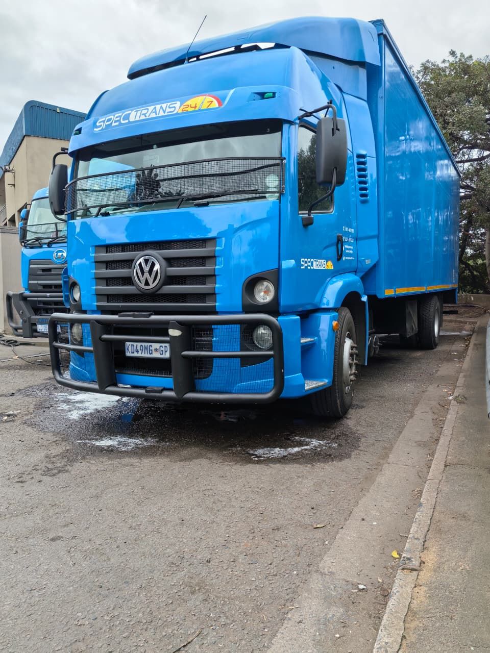 Spectrans rigid delivery truck used for express airfreight collection and distribution